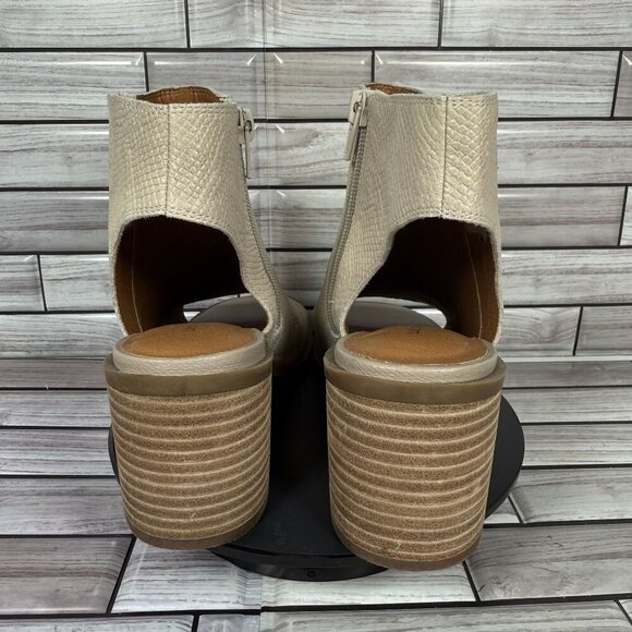 Lucky Brand Women's Tovinna Taupe Leather Block‎ Heel Sandal Shoe Size 6-NEW - Picture 4 of 6